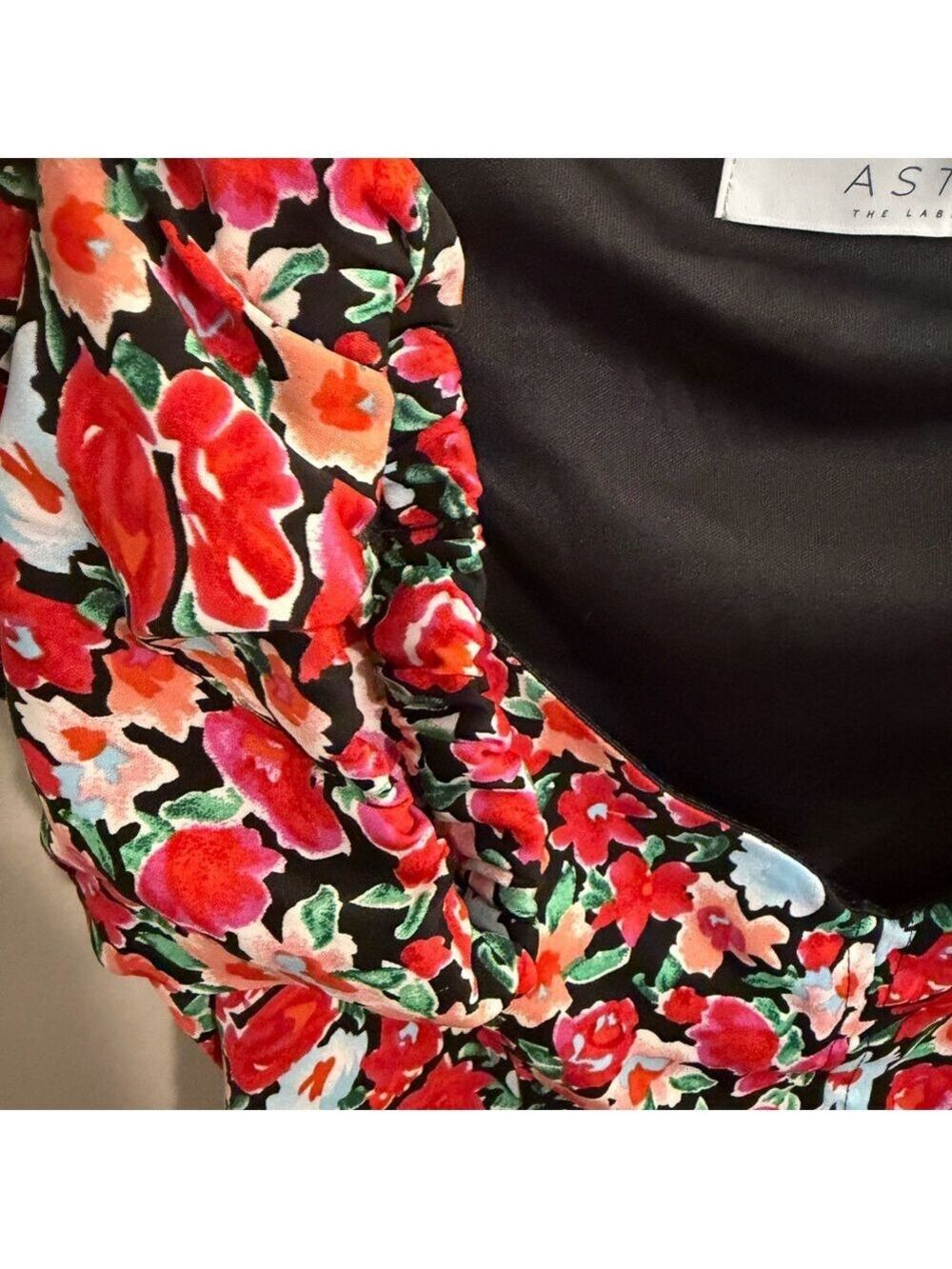 ASTR Floral Puff Sleeve Blouse - Picture 8 of 9